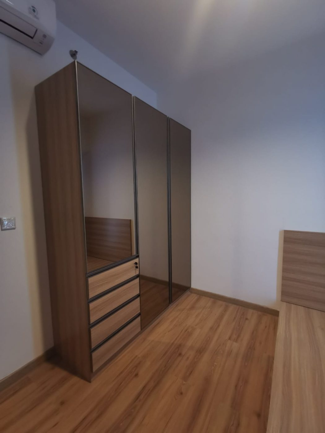 a698150b-b38a-4d33-9612-80c023ccb7c2